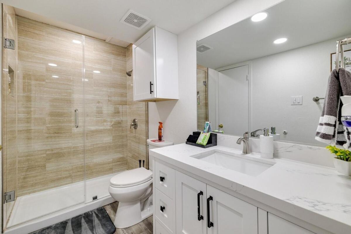 Frisco Getaway Hometel W The Spa And Outdoor Kitchen 외부 사진